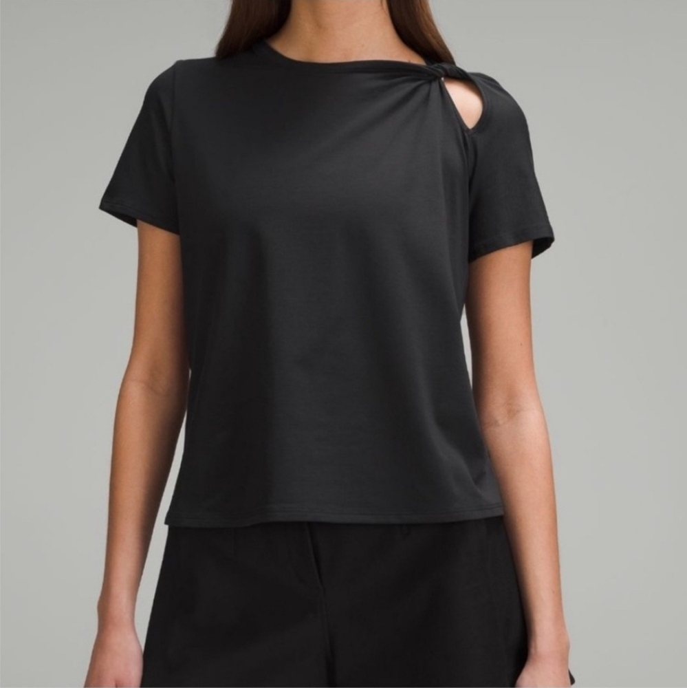 NWT Lululemon Cotton Shoulder Twist T-Shirt, Black, Size Small